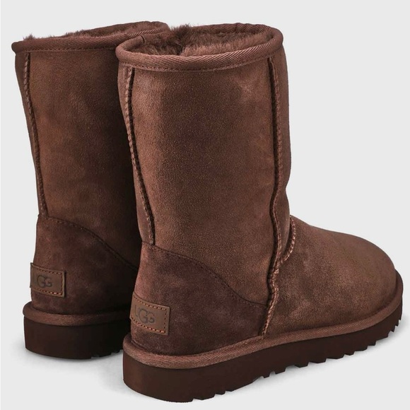 UGG Classic Short Sheepskin Boots in Burnt Cedar - Picture 2 of 12